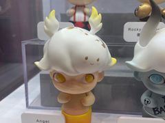 -泡泡玛特POPMART(蓝色港湾店)