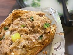 烧饼加肉-万红路羊汤烧饼店(将台路店)