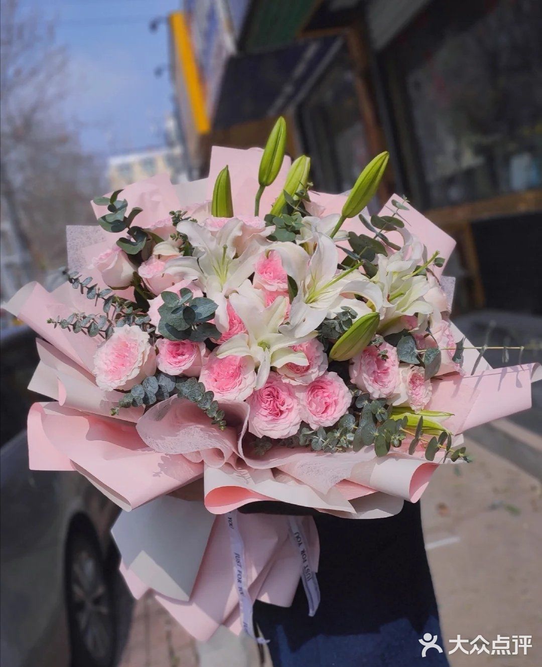 洛神玫瑰花的花语为矜持，信仰，宁静，希望