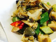 -赶海部落海鲜城(海阳路店)