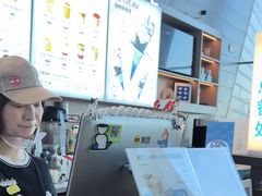 -抱抱地球咖啡馆(国家海洋博物馆店)
