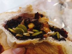 -玥儿弯弯手作烘焙(中海国际社区御城店)
