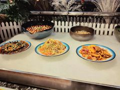-釜御山海鲜烤肉火锅自助(新城市中心店)