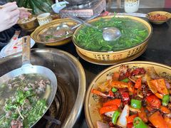 -周老三跷脚牛肉·全牛火锅(非遗传承店)