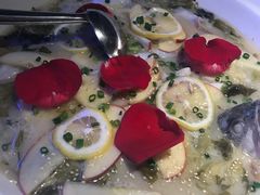 -江渔儿酸菜鱼(万科东荟城店)