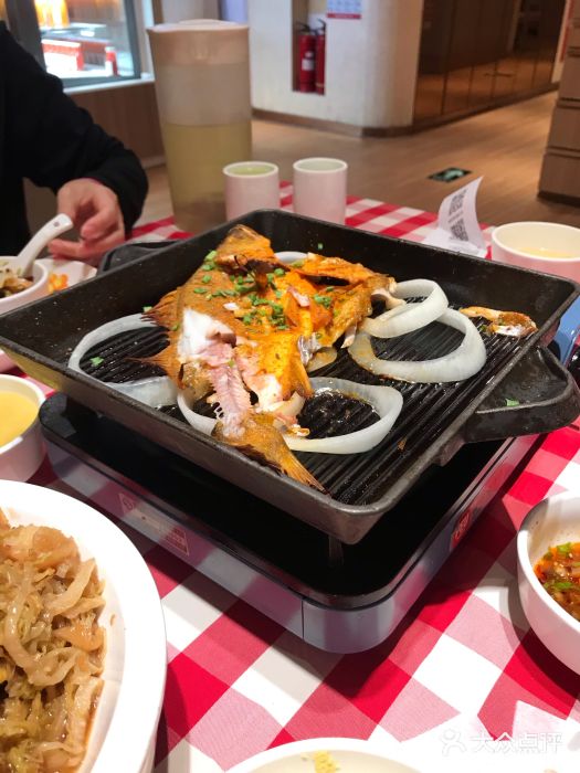 西貝莜麵村(中南百貨店)蔥香烤魚圖片