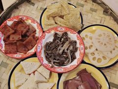-煮小篓盘盘麻辣烫(广都店)