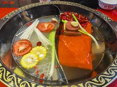 -重庆三峡火锅城(梅林店)