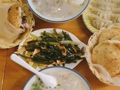 -刘记羊汤·烧饼夹肘子