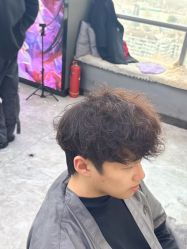 -藤野造型烫发染发