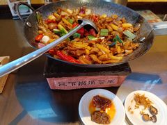 -富正毅三下锅·湘西韵味(天门山索道店)