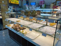 面包甜点陈列柜-新月蛋糕西点专卖店(大麦街店)