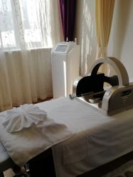 -海豚湾高端月子会所(黄浦店)