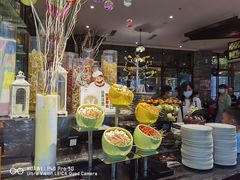 -三英温泉度假酒店-自助餐厅