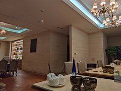 -雍和会海鲜姿造自助(湖东路店)