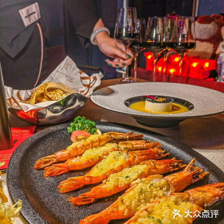 与城墙共进晚餐，如此夜色浪漫❤️