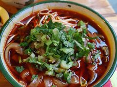 -拈签一笑黄牛肉辣卤串串