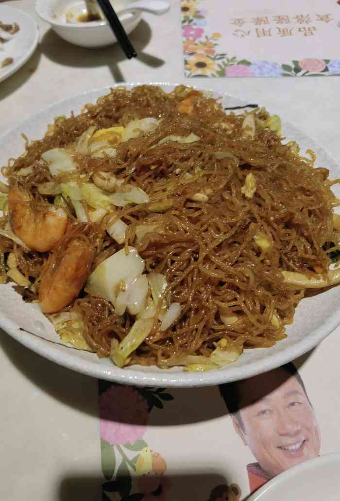 隆隆金大茶楼(地王广场店)-"疫情爆发前跟朋友出去吃喝玩乐,然后就宅