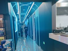 -唯爱KTV聚会餐厅(仙林东城汇店)