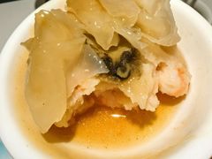 鲍鱼捞汁燕皮虾饺皇-喜势点·糖沙翁手工茶点·本地人茶居(永庆坊店)