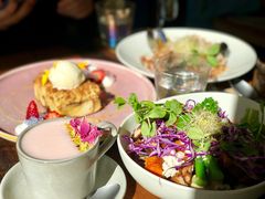 -FLOVIE FLORIST CAFE