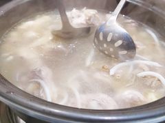 -东椰·海南椰子鸡火锅(朝阳门店)