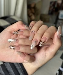 -UU·NAIL美甲美睫專門店