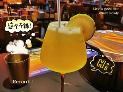 -何师烧烤·香辣蟹·川菜·30年老品牌(太古里旗舰店)