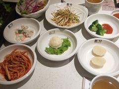 餐前小菜-本家韩国烤肉(青岛万象城店)