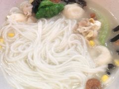 秀才菌汤过桥米线-米鲜剁椒米线(梅溪湖店)