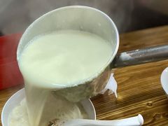 -云南大锅豆浆店