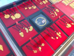 -菜百首饰(朝阳店)