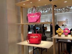 -乐蓬马歇百货公司(Rive Gauche)