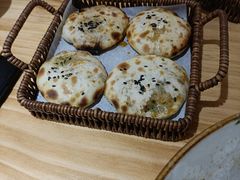-爬山街·衢州烤饼小卖铺(高新万达店)