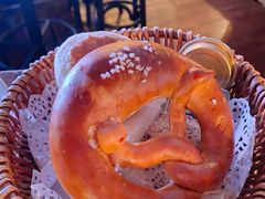 自制面包篮-宝莱纳啤酒花园餐厅PAULANER BRAUHAUS Nanjing(广州路店)