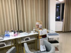 -IU潮牌·SALON