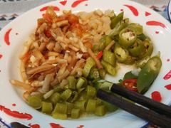 -丽丽三鲜螺蛳粉(田林路店)