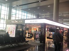 -中免(澳门机场免税店)