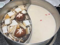 -煲宫猪肚鸡(昆山金鹰国际购物中心店)