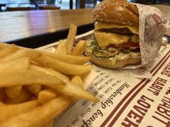 -The Habit Burger Grill 哈比特汉堡(爱琴海店)
