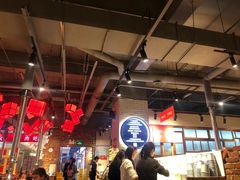 大堂-么肆烤肉·中式自助·烤肉大排档(街道口季佳PAI店)