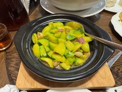 桃仁蒜子焖小瓜-熙楼(翠湖店)
