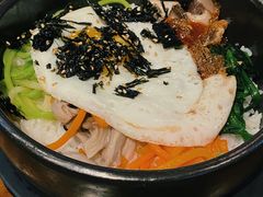 传统石锅拌饭-·缸桶屋·韩式牛肋条自助烤肉(西湖D11店)