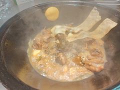 -屯老二农家铁锅炖·行业领军者(梅江店)