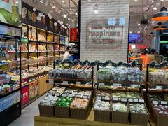 -来伊份(龙之梦长宁店)