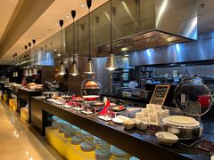 -上海西藏大厦万怡酒店Momo Cafe(徐汇店)