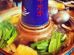 -毛辣果·贵州红酸汤牛肉火锅(西单店)