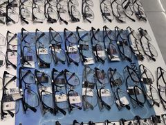 -J-Optical佳视明眼镜·蔡司视觉(青岛金茂览秀城店)