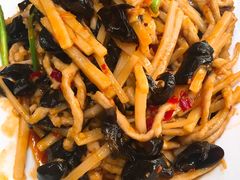 鱼香肉丝-老六饭店(翠通路店)