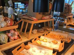 -大中华希尔顿酒店-念自助餐·嗨啤·小龙虾